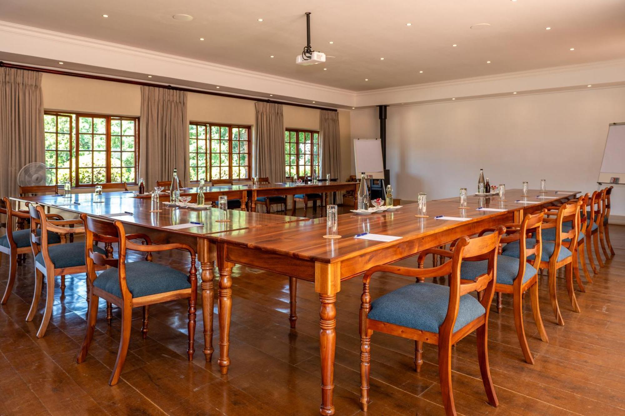 Walkersons Hotel & Spa Dullstroom Exterior photo