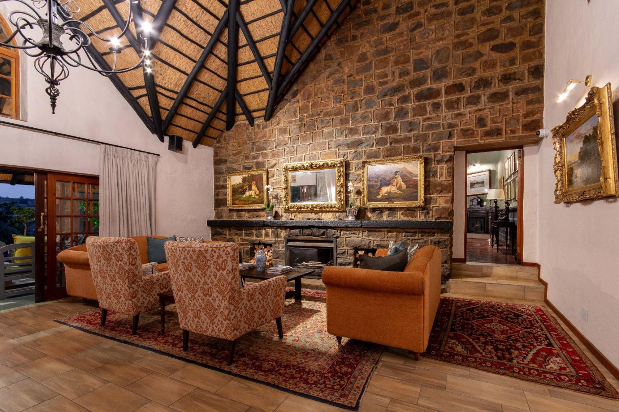 Walkersons Hotel & Spa Dullstroom Exterior photo