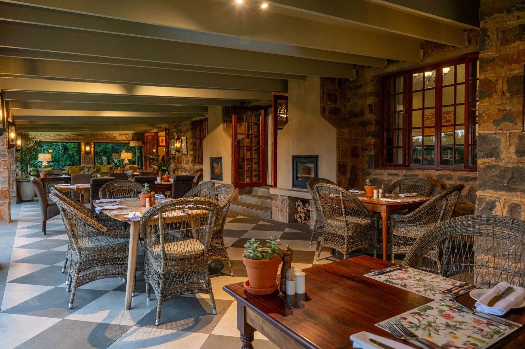 Walkersons Hotel & Spa Dullstroom Exterior photo