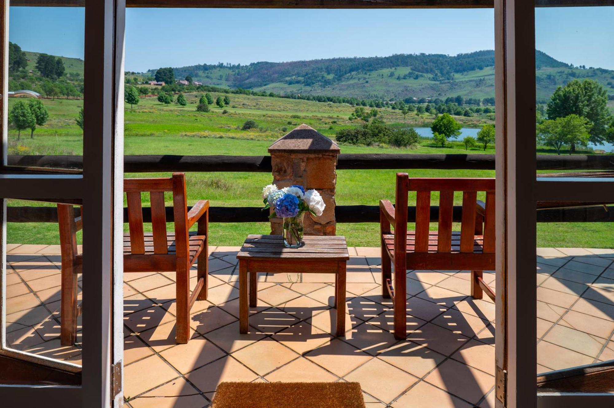 Walkersons Hotel & Spa Dullstroom Exterior photo