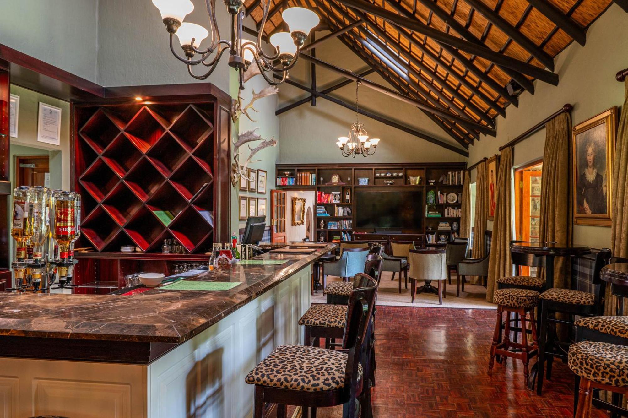 Walkersons Hotel & Spa Dullstroom Exterior photo