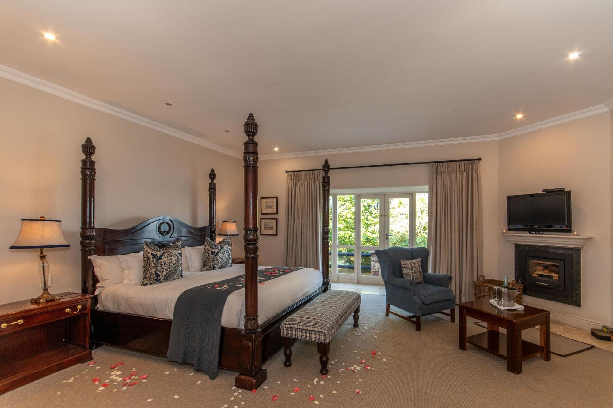Walkersons Hotel & Spa Dullstroom Exterior photo