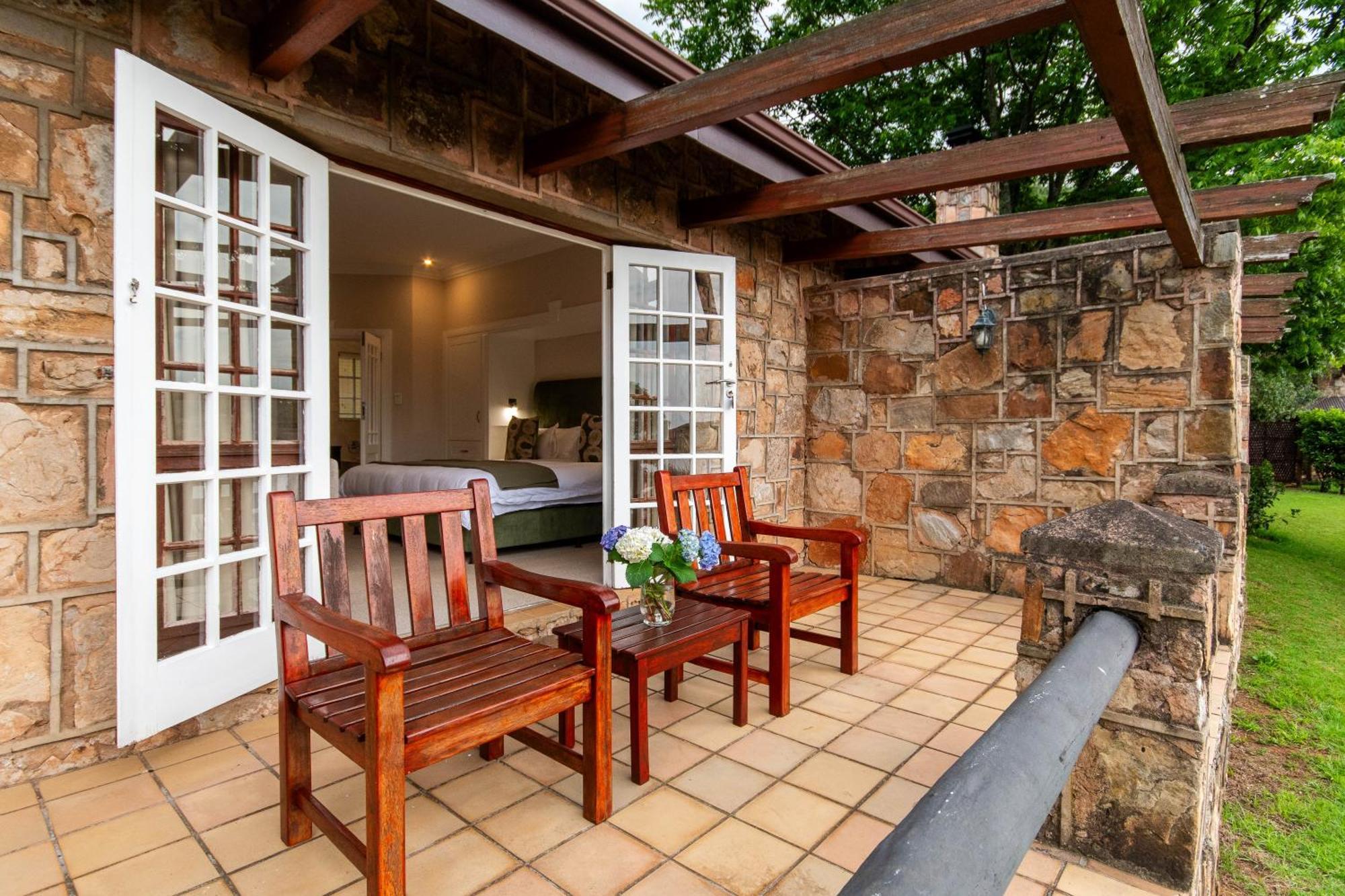 Walkersons Hotel & Spa Dullstroom Exterior photo