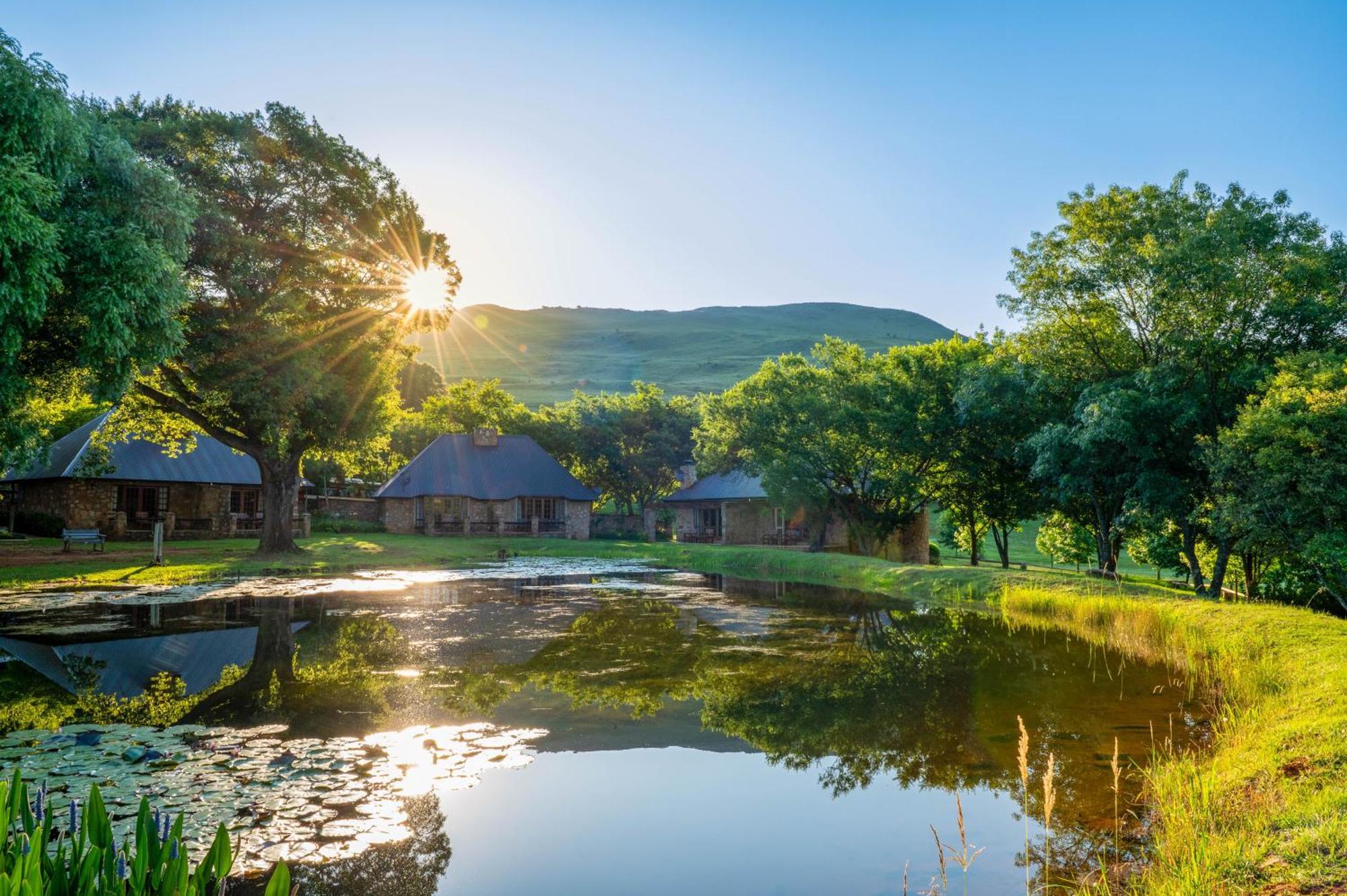 Walkersons Hotel & Spa Dullstroom Exterior photo