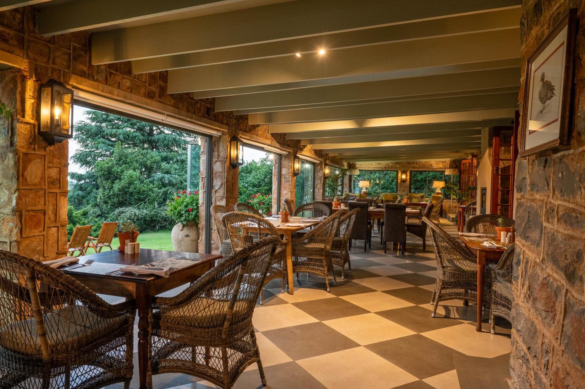 Walkersons Hotel & Spa Dullstroom Exterior photo